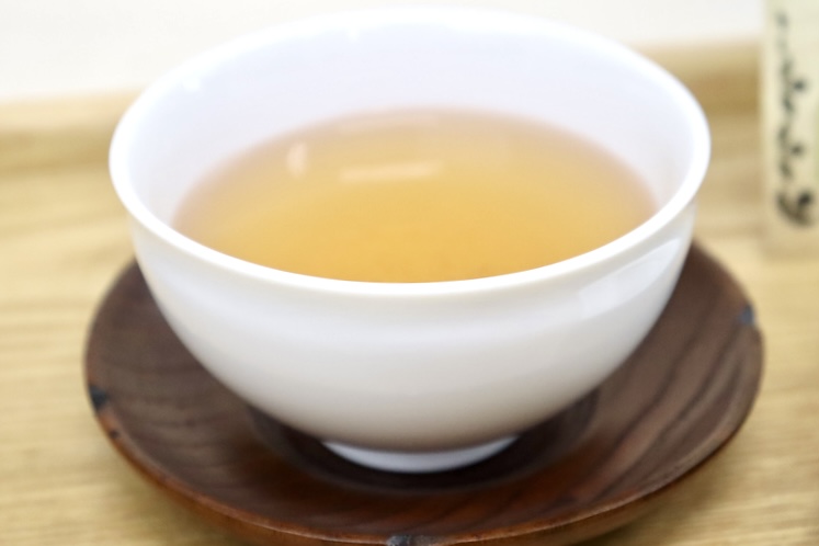びわ茶の美味しい飲み方