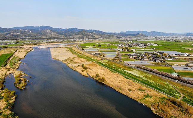 熊本・大分・福岡・佐賀の4県をまたいで流れる「筑後川」